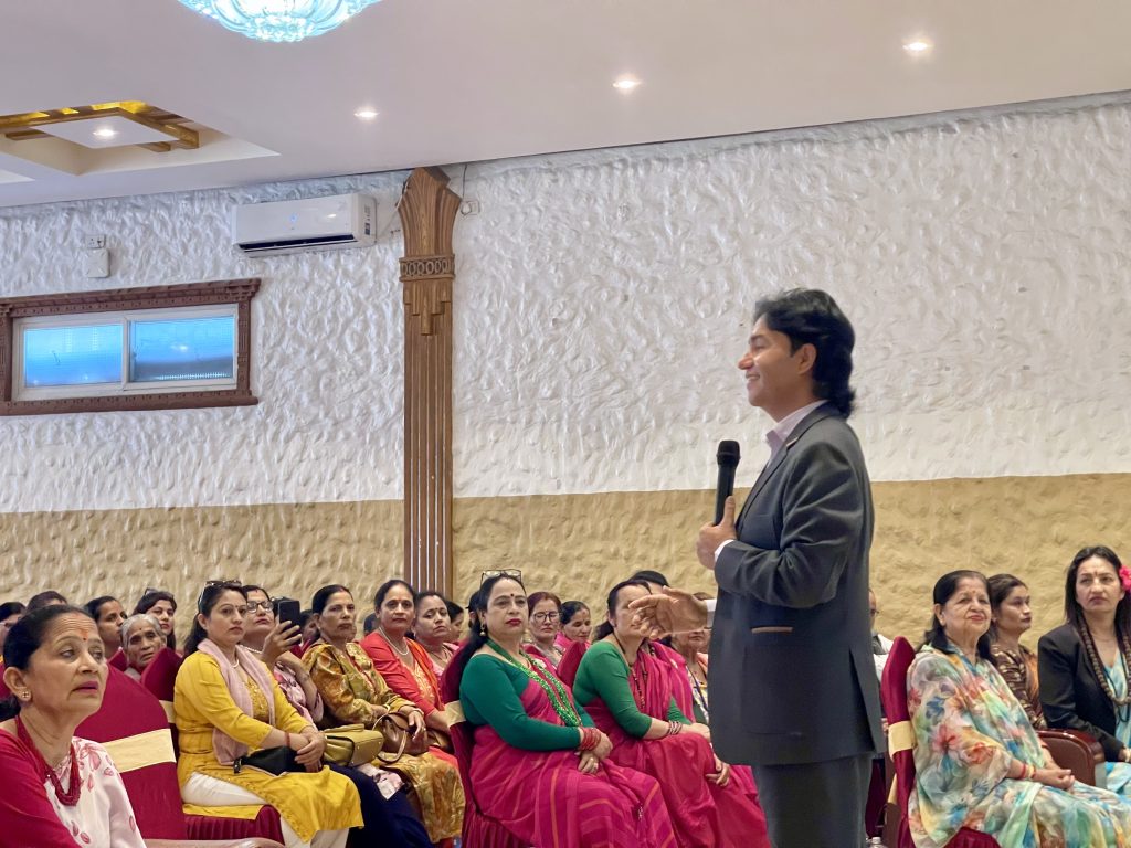 “तनावमुक्त आमा खुशी परिवारको आधार” भन्ने मूल नारासहित सकारात्मक सोच सम्बन्धी प्रशिक्षण कार्यक्रम सम्पन्न भएको छ।